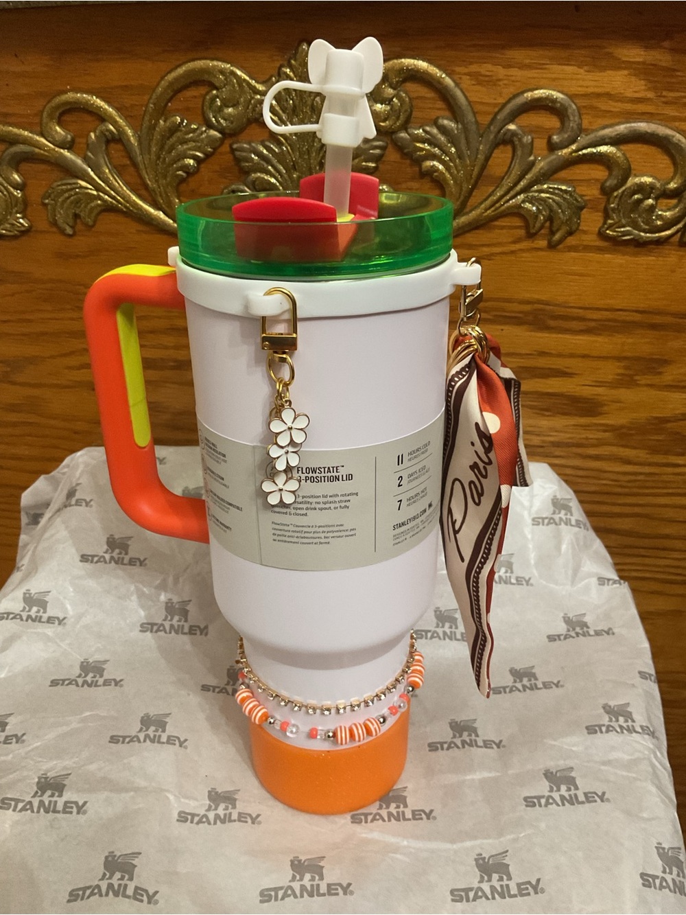 Stanley White Colorway 40oz Quencher H2.0 Tumbler with Decorative accessories - Picture 8 of 9